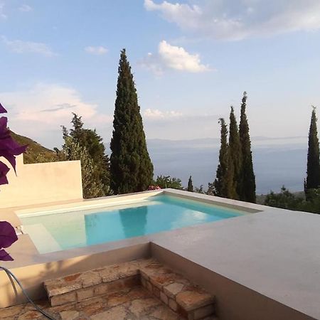 Les Villas De Qeparo Bagian luar foto