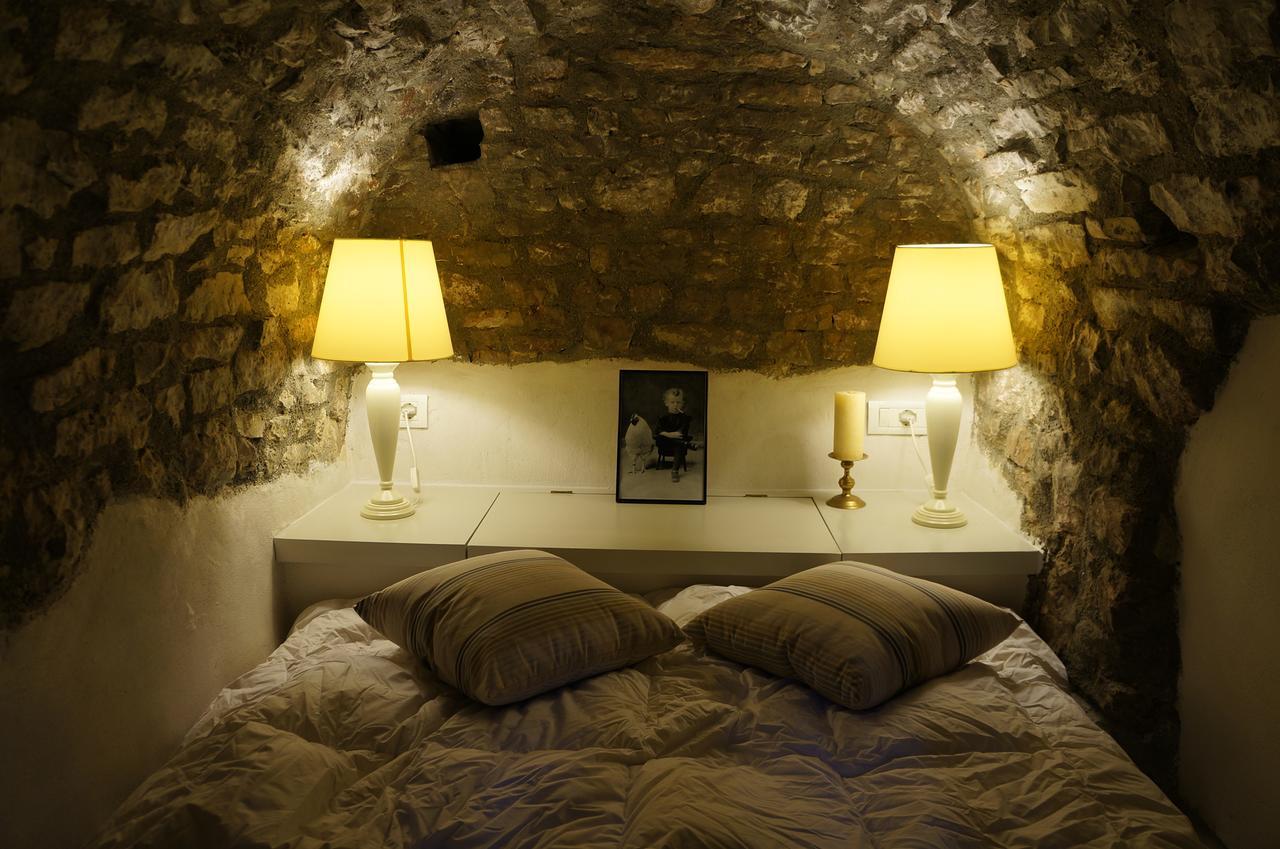 Les Villas De Qeparo Bagian luar foto